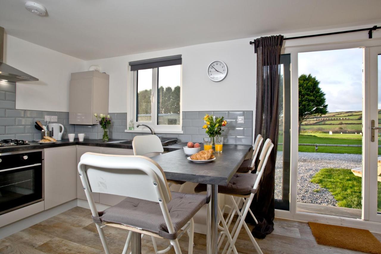 Wheal Amelia- Beautifully Fitted Wooden Cornwall Apartment *
