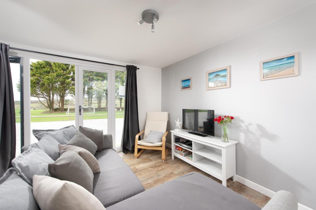 Wheal Amelia- Beautifully Fitted Wooden Cornwall * Helston