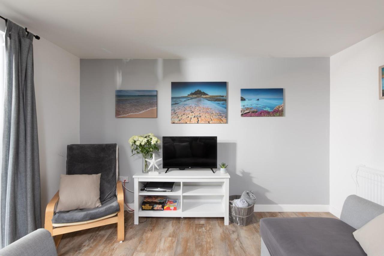 Wheal Amelia- Beautifully Fitted Wooden Cornwall